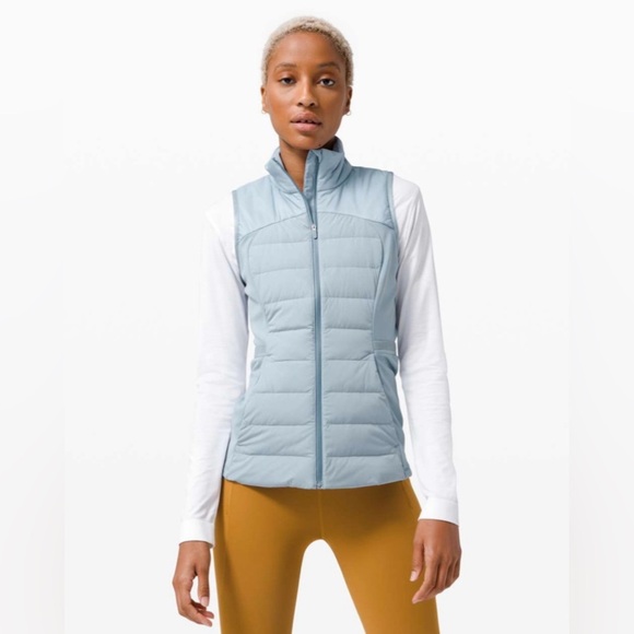NWT Lululemon Down For It All Vest in Chambray - Picture 1 of 9